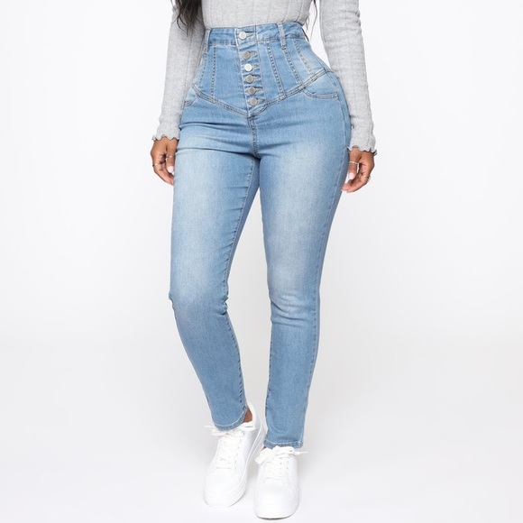 fashion nova size 7
